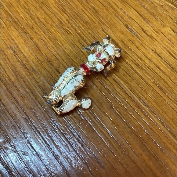 Vintage Poodle dog brooch - Picture 3 of 5